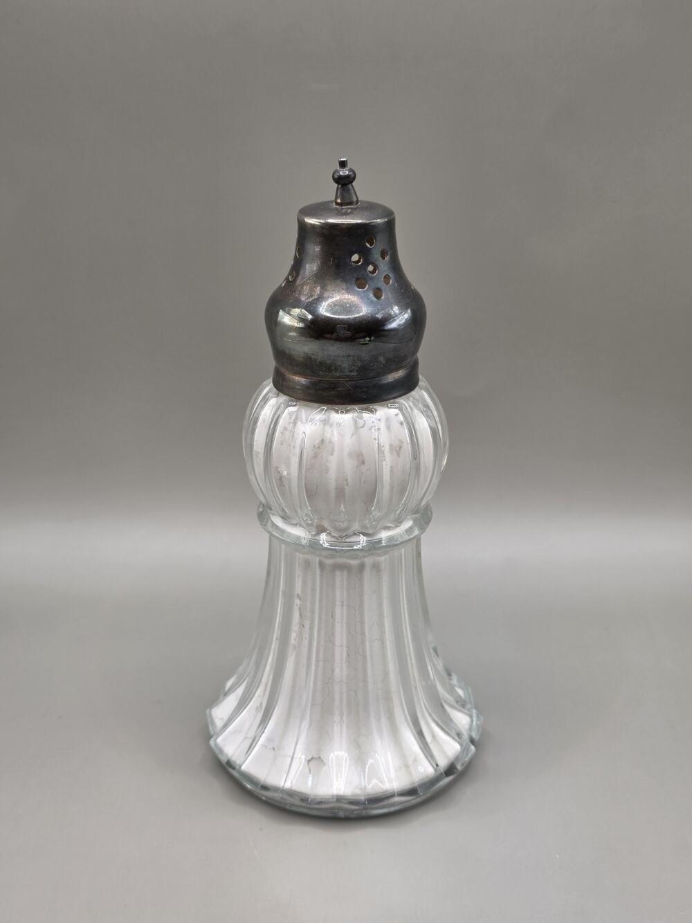 New Lady Primrose Inc Tryst Dusting Silk Powder In Glass Shaker